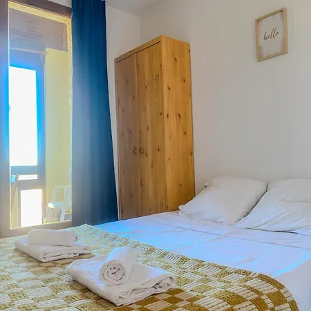 Appartement A Port Leucate Pour 4 Personnes Au Pied Du Port Et Proche Des Plages Apartment *