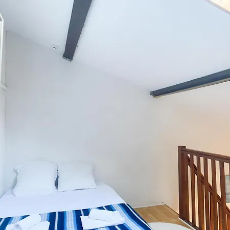 Appartement A Port Leucate Pour 4 Personnes Au Pied Du Port Et Proche Des Plages Leucate