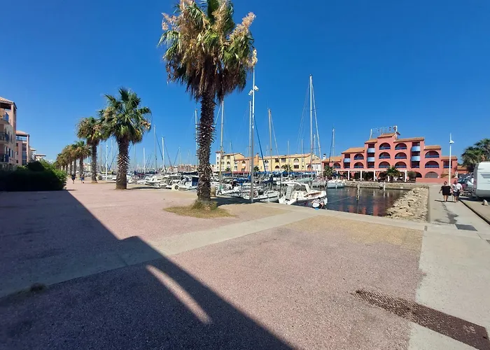 Apartmán A Port Pour 4 Personnes Au Pied Du Port Et Proche Des Plages Leucate